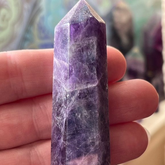 Dream amethyst and purple fluorite Genuine gemstone towers - Picture 5 of 10